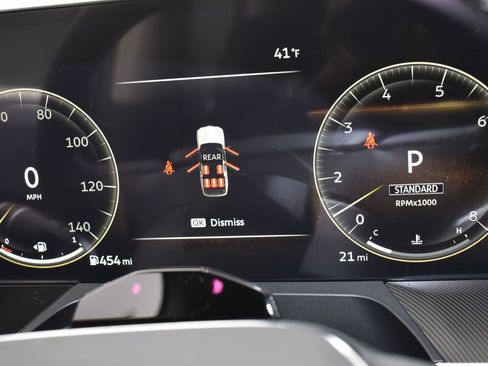 Certified 2025 INFINITI QX80 Luxe image 7