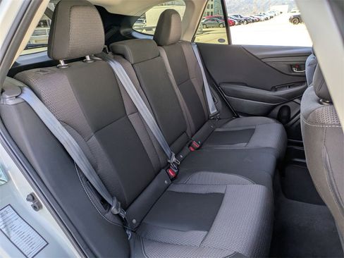 Used 2025 Subaru Outback Premium image 27