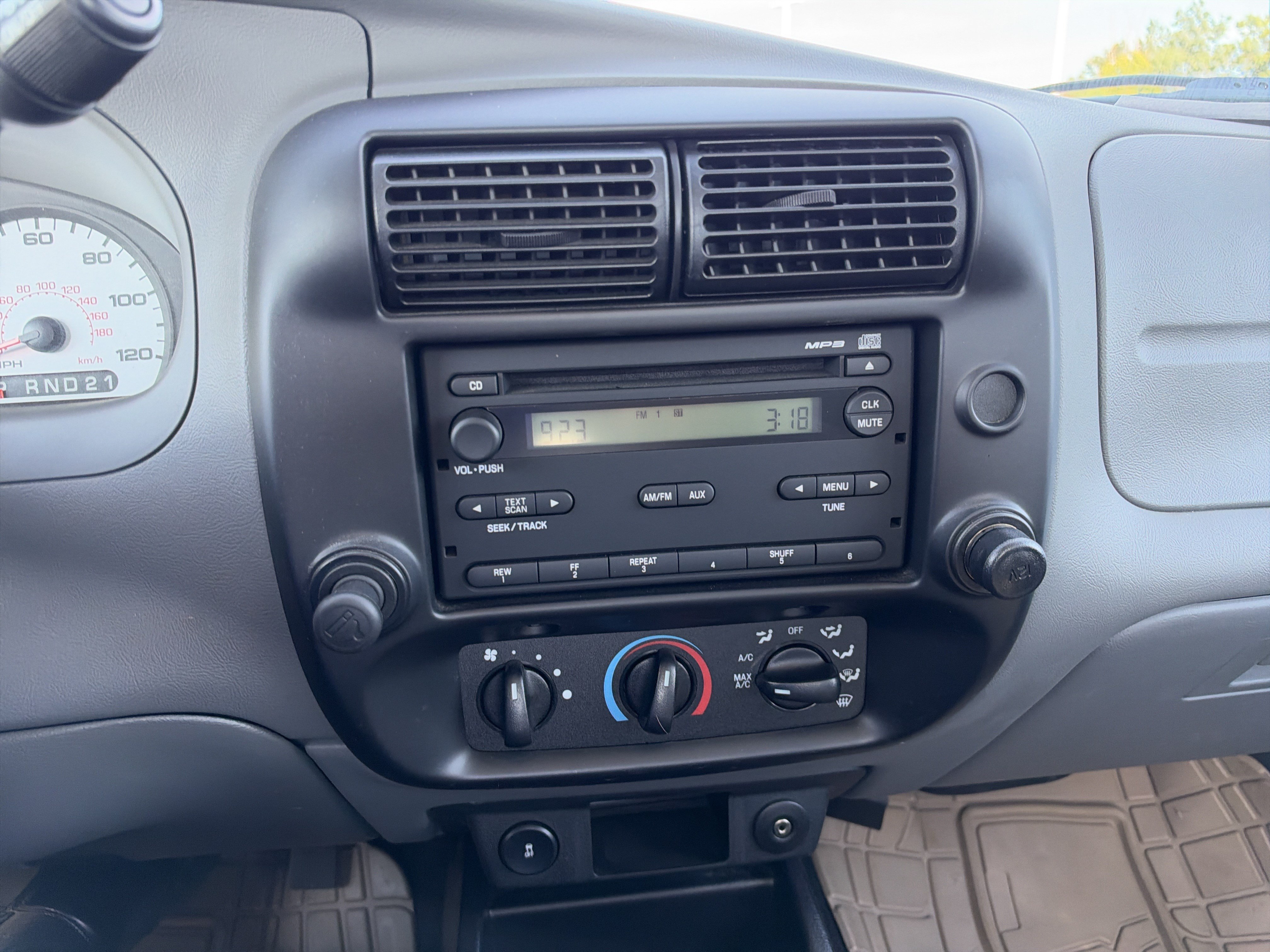 Used 2011 Ford Ranger Sport w/ Bright Trim Group RWD image 28