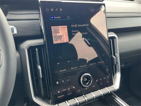 New 2025 GMC Acadia Elevation image 15