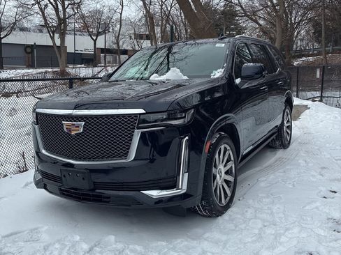 Used 2024 Cadillac Escalade Premium Luxury Platinum image 3