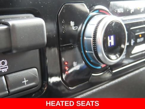 Used 2024 GMC Sierra 1500 Elevation w/ Preferred Package AWD/4WD image 4