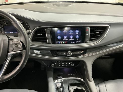 Used 2023 Buick Enclave Essence AWD/4WD image 8