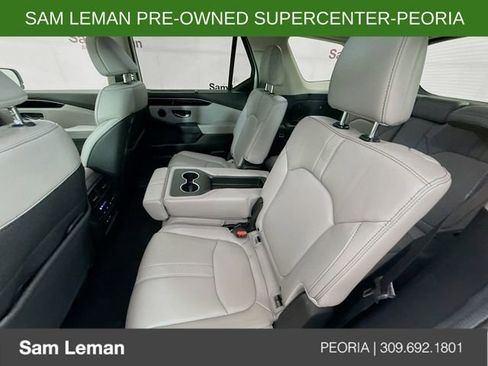 Used 2025 Honda Pilot Touring image 25