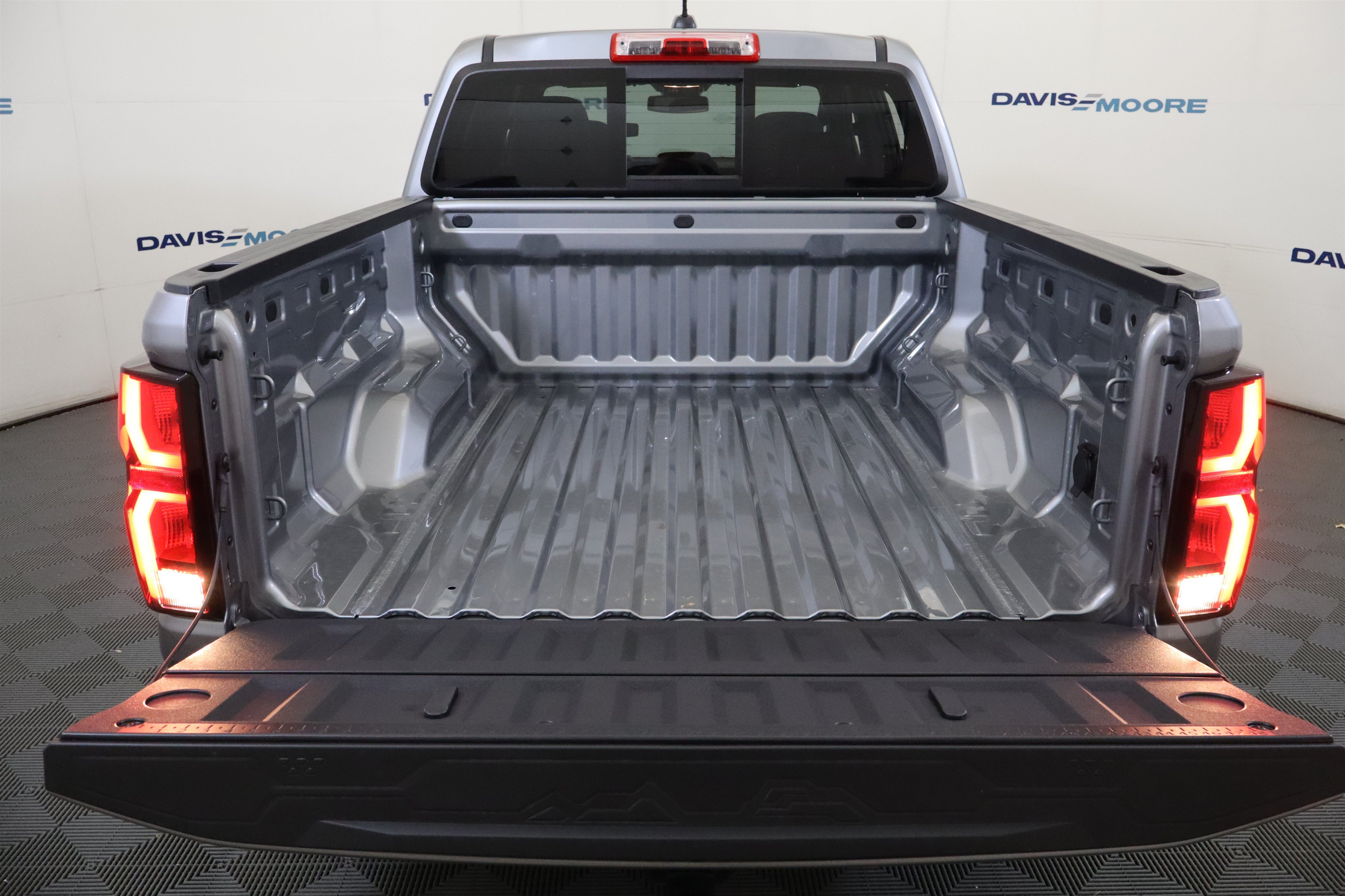 New 2026 Chevrolet Colorado Z71 w/ Technology Package AWD/4WD image 9
