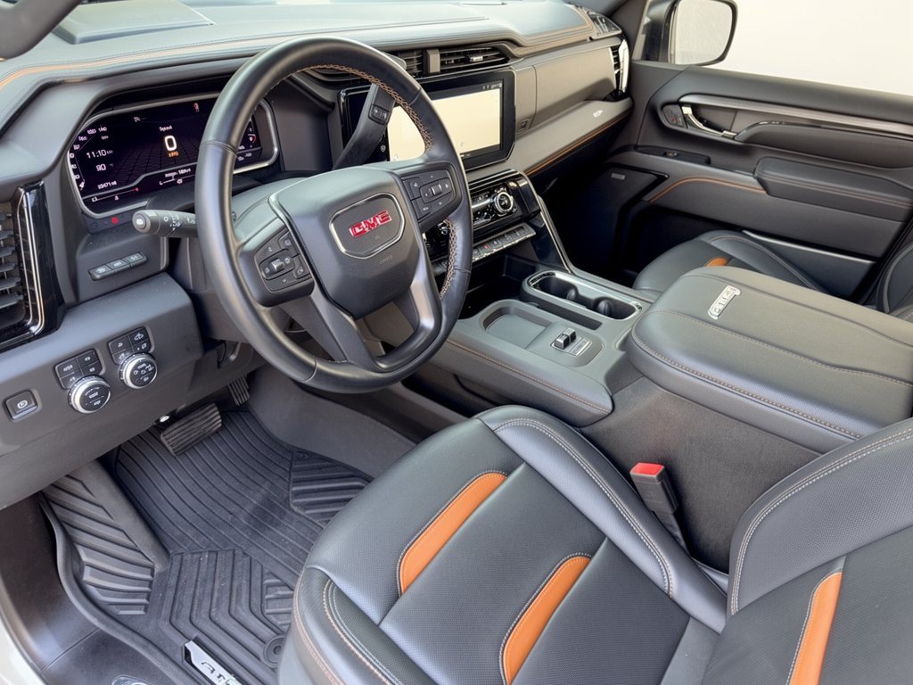 Used 2024 GMC Sierra 2500 AT4 w/ AT4 Premium Plus Package AWD/4WD image 4