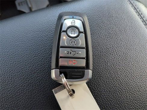 Certified 2026 Ford F450 Lariat w/ Chrome Package image 29