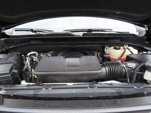 Used 2021 Cadillac Escalade Premium Luxury image 52