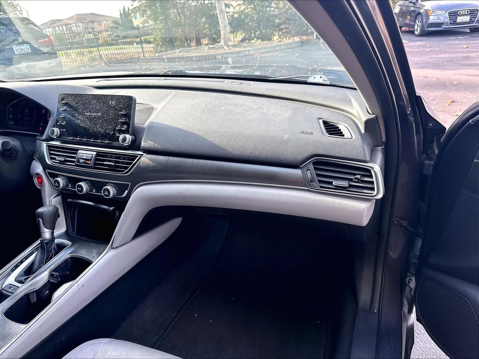 Used 2018 Honda Accord LX image 28