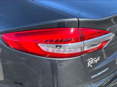 Used 2020 Ford Fusion SE image 23