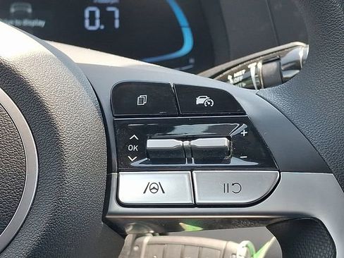 Certified 2026 Hyundai Elantra SE FWD image 20