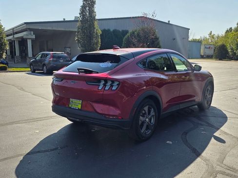 Used 2022 Ford Mustang Mach-E Select image 7