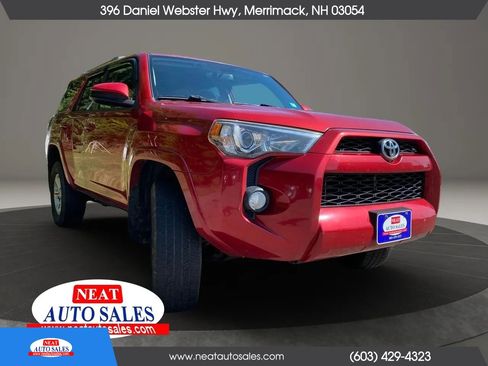 Used 2015 Toyota 4Runner SR5 AWD/4WD image 3