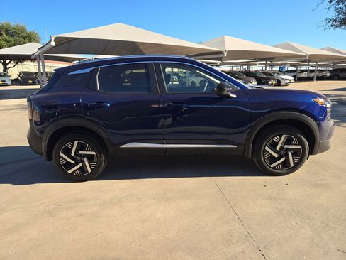 New 2026 Nissan Kicks SV image 2