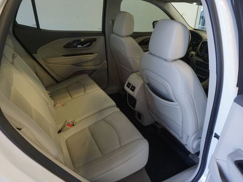 Used 2019 GMC Terrain Denali w/ Advanced Safety Package AWD/4WD image 25