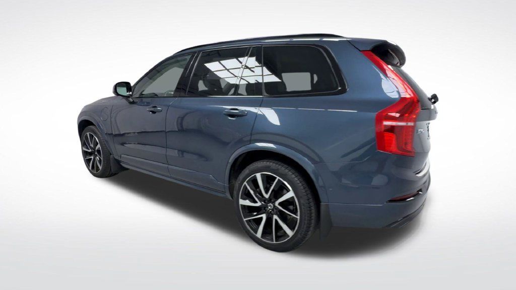 Used 2023 Volvo XC90 T8 Ultimate w/ Protection Package Premier AWD/4WD image 6
