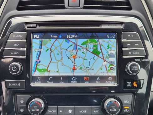 Used 2017 Nissan Maxima 3.5 SL FWD image 12