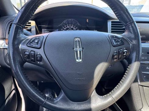 Used 2015 Lincoln MKS FWD image 43