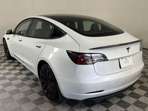 Used 2023 Tesla Model 3 Standard Range RWD image 5