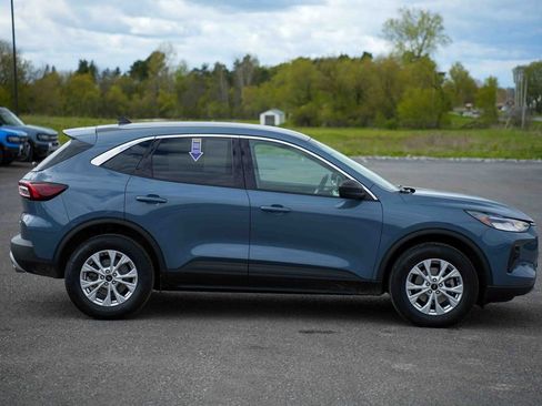 Used 2023 Ford Escape Active AWD/4WD image 4