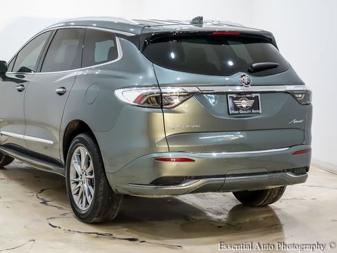 Used 2023 Buick Enclave Avenir w/ Avenir Technology Package image 9