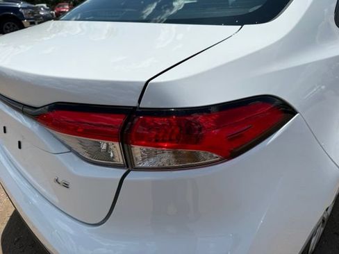 Used 2024 Toyota Corolla LE FWD image 14