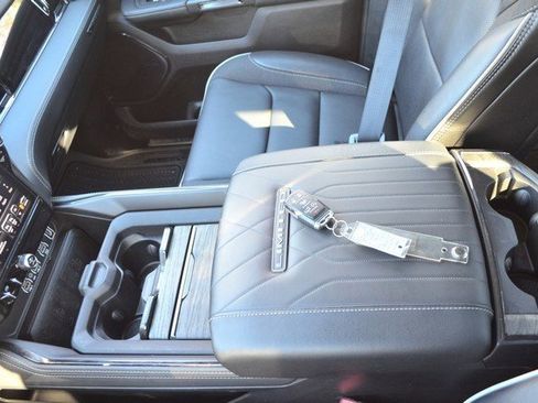 Used 2025 RAM 1500 Limited image 27