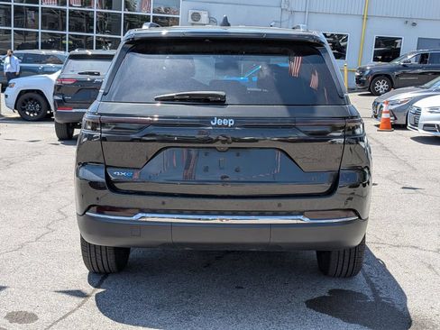 Used 2023 Jeep Grand Cherokee 4WD 4xe image 7