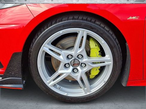 Used 2024 Chevrolet Corvette Stingray Preferred Conv w/ Z51 Performance Package RWD image 10