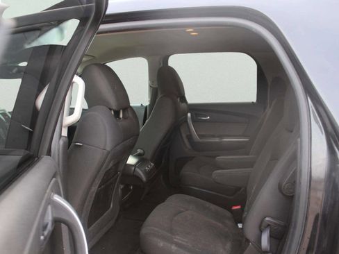 Used 2010 GMC Acadia SLE image 5