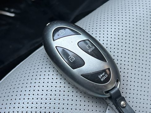 Used 2024 Hyundai Elantra Limited FWD image 29