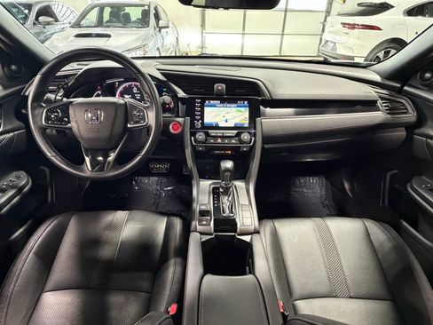 Used 2021 Honda Civic Sport Touring image 2