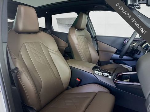 Used 2025 BMW X3 xDrive30i w/ Premium Package image 29