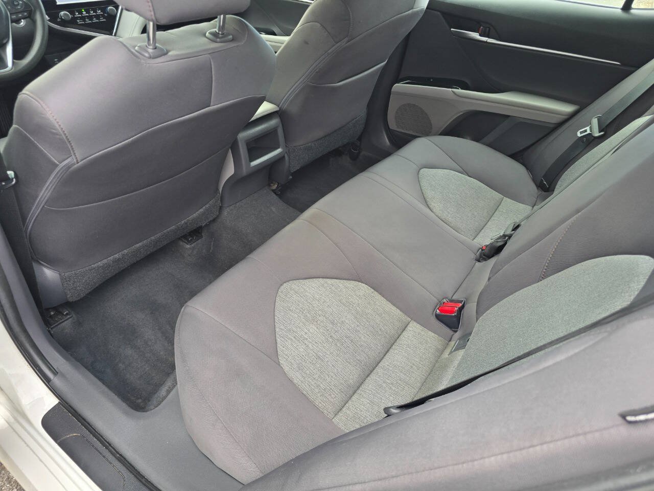Used 2018 Toyota Camry LE w/ Convenience Package FWD image 23