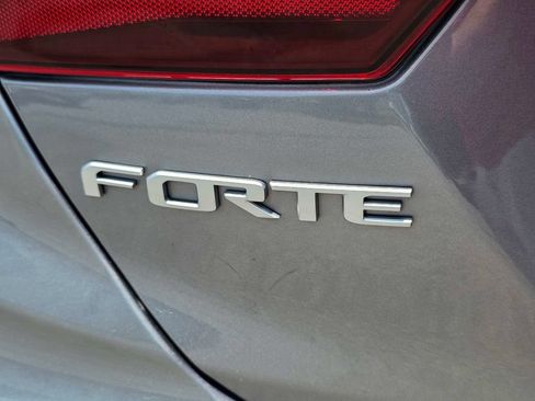 Certified 2024 Kia Forte LXS FWD image 10