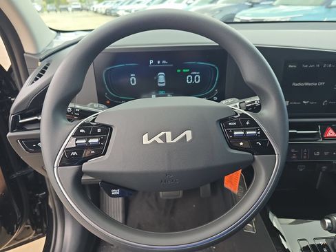 New 2026 Kia Niro LX FWD image 26