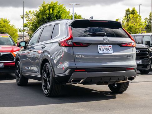 Used 2024 Honda CR-V Sport Touring image 8