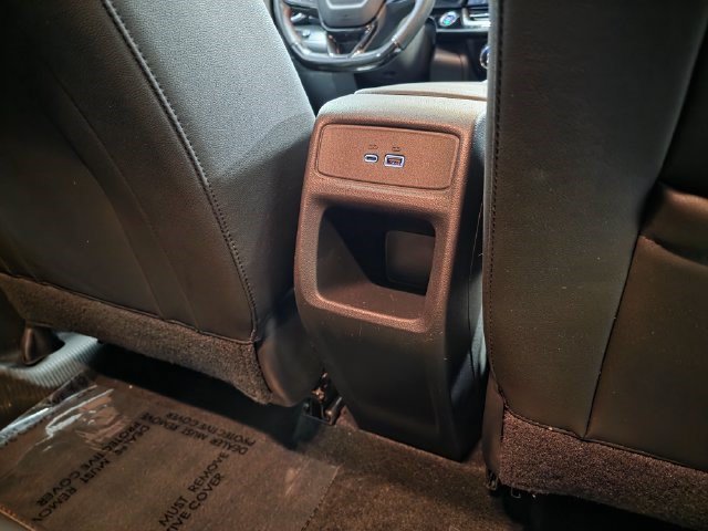 Used 2024 Chevrolet Trax RS w/ Sunroof Package FWD image 14