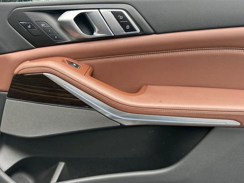 Used 2023 BMW X5 xDrive45e w/ Executive Package image 19