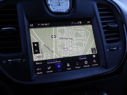 Used 2023 Chrysler 300 C image 25