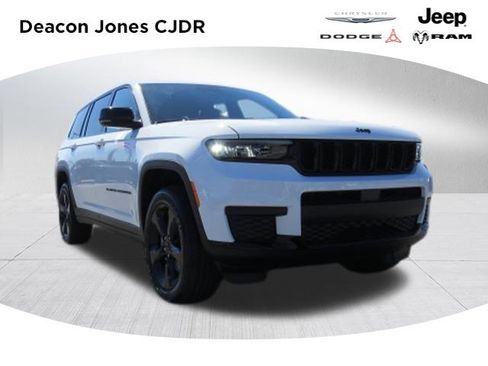 New 2025 Jeep Grand Cherokee L Altitude image 1
