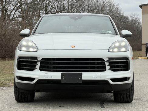 Certified 2022 Porsche Cayenne Platinum Edition image 7