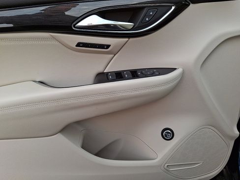 Certified 2023 Buick Envision Essence AWD/4WD image 13