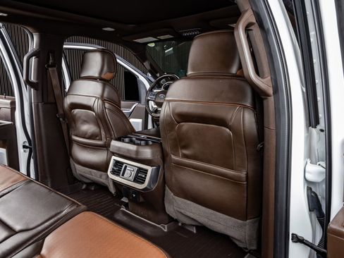 Used 2023 Ford F250 King Ranch w/ Chrome Package image 32