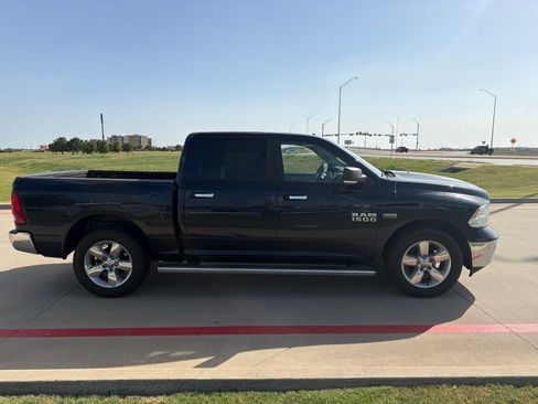 Used 2016 RAM 1500 Lone Star RWD image 12