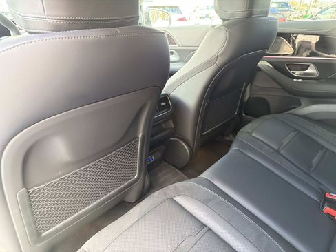 Used 2025 Mercedes-Benz GLE 53 AMG 4MATIC Coupe image 35