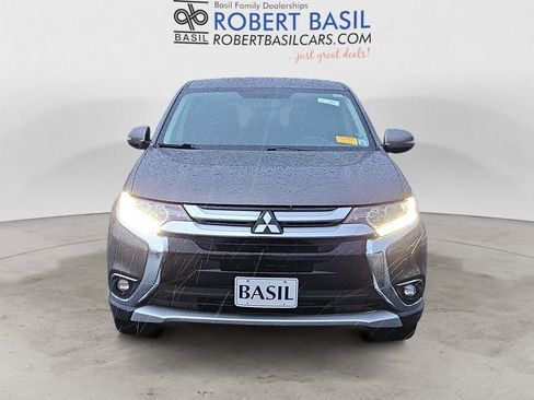 Used 2018 Mitsubishi Outlander AWD image 8