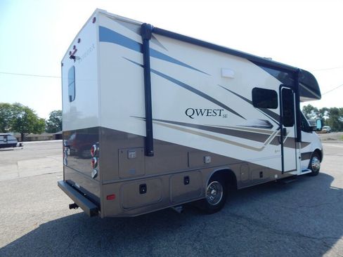 Used 2023 Mercedes-Benz Sprinter 3500 image 7
