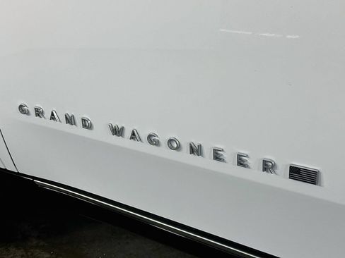 Used 2023 Jeep Grand Wagoneer 4WD w/ Convenience Group III image 28