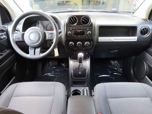 Used 2016 Jeep Compass Sport w/ Power Value Group FWD image 4